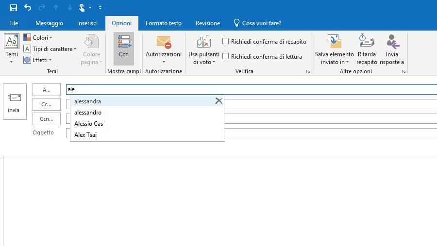 Outlook Contatti Suggeriti